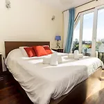Guest H4u Garden & Pool *