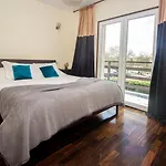 Guest H4u Garden & Pool Σπίτι διακοπών