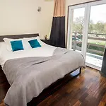 Guest H4u Garden & Pool *