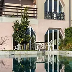 Guest H4u Garden & Pool *