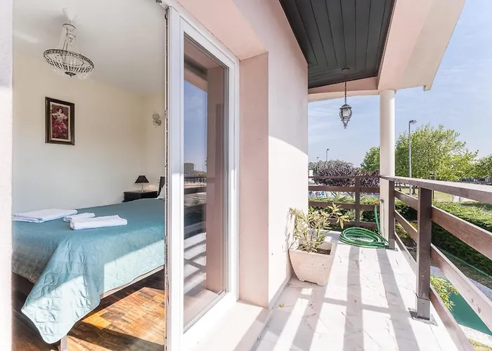 Guest H4u - Garden & Pool Povoa de Varzim