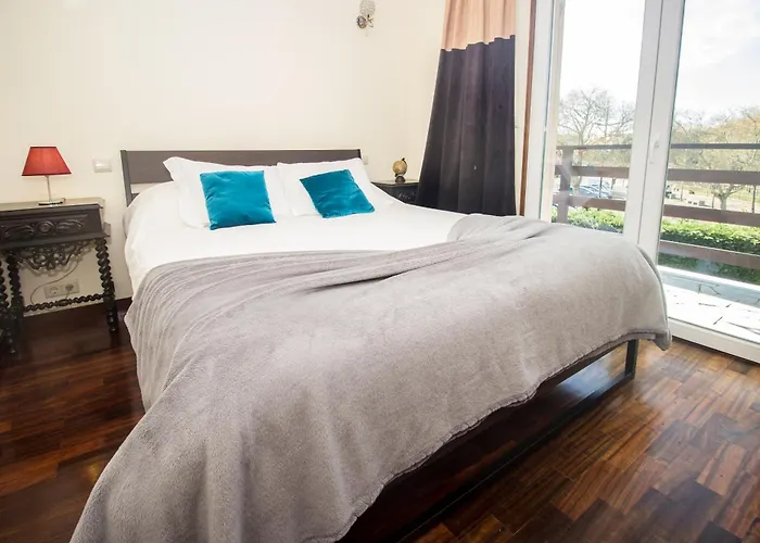 Guest H4u - Garden & Pool Povoa de Varzim