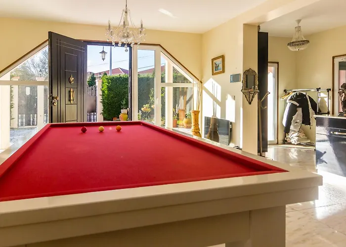 Guest H4u - Garden & Pool Holiday home Povoa de Varzim