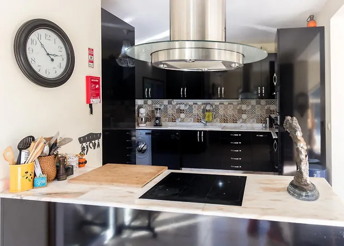 Guest H4u - Garden & Pool Holiday home