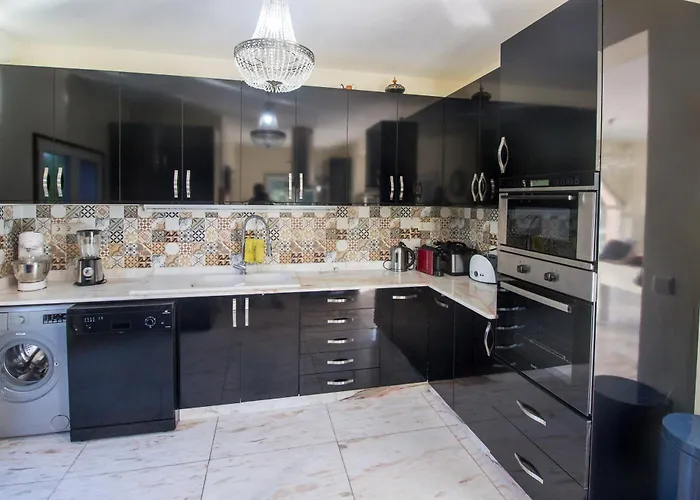 Holiday home Guest H4u - Garden & Pool *