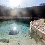 Guest H4u Garden & Pool