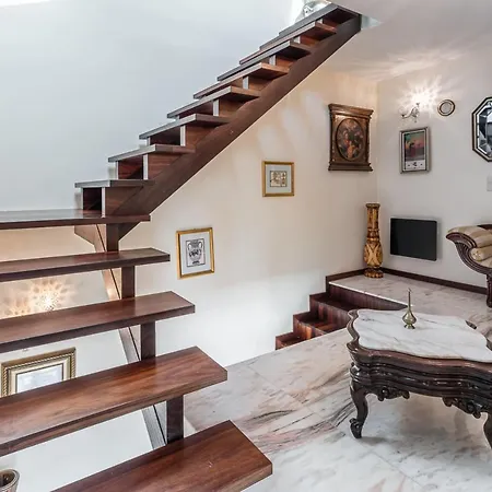 בית נופש Guest H4u - Garden & Pool