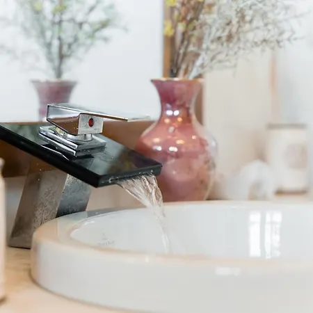 Guest H4u - Garden & Pool