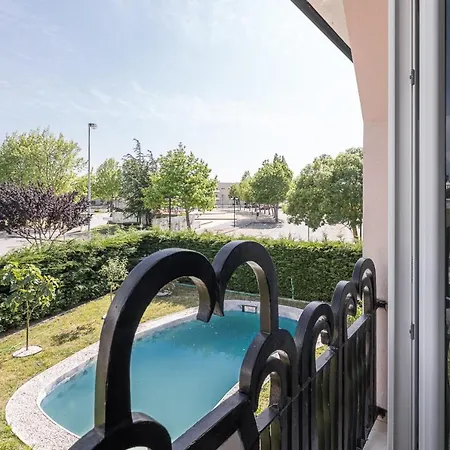 Semesterbostad Guest H4u - Garden & Pool *