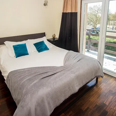 Guest H4u - Garden & Pool