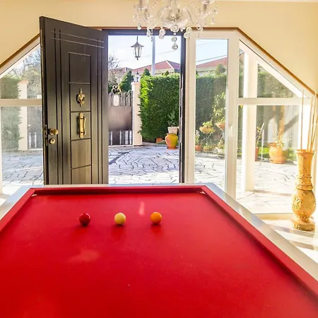 Guest H4u - Garden & Pool *