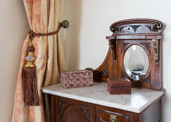 Guest H4u - Garden & Pool בית נופש