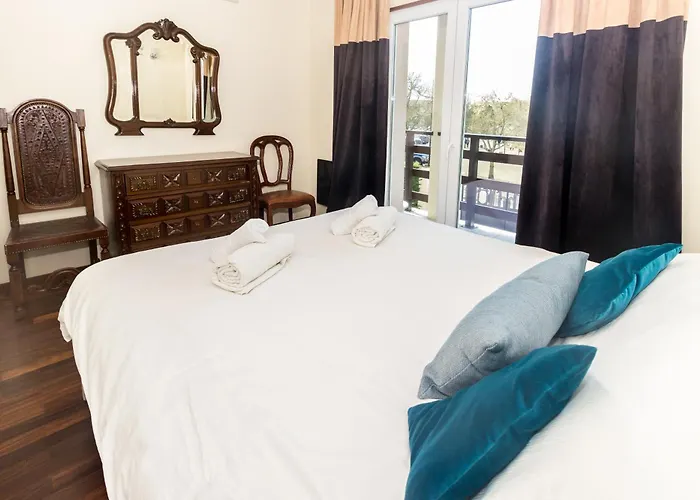 Guest H4u - Garden & Pool בית נופש *